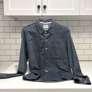 Men’s shirt: mimics the look of denim but very soft